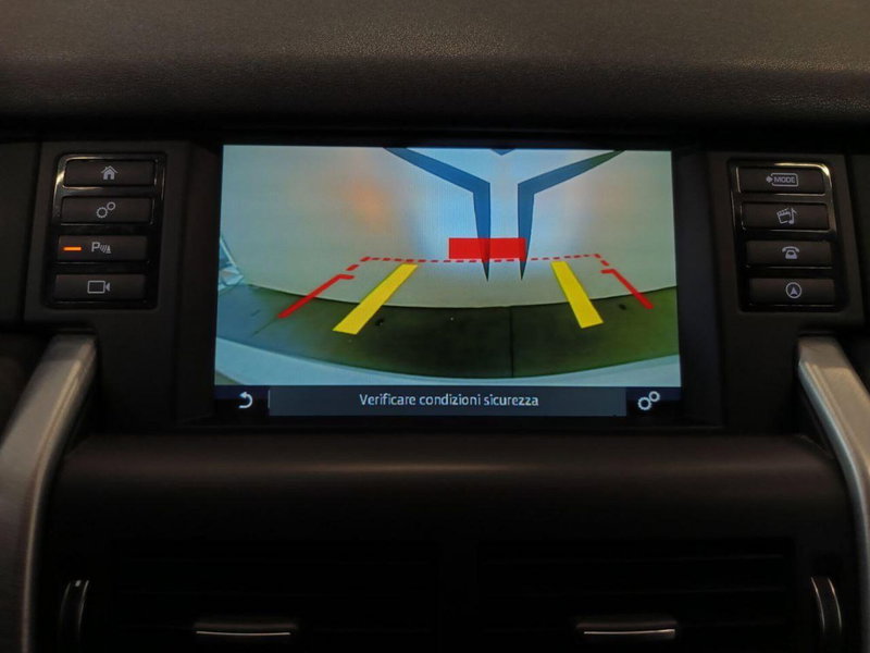 Land Rover Discovery Sport usata a Varese (14)
