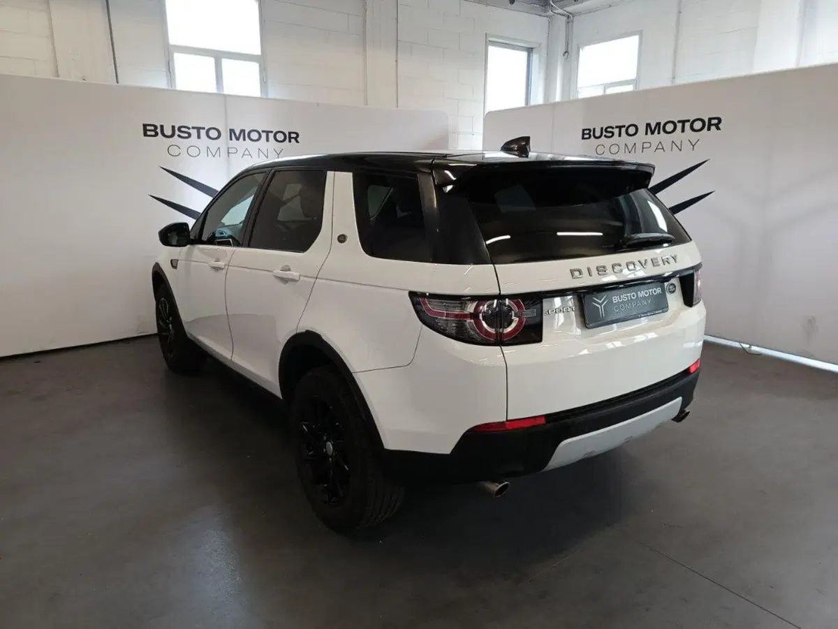 Land Rover Discovery Sport usata a Varese (4)