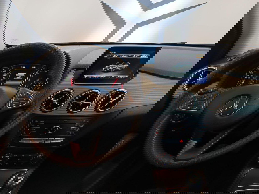 Mercedes-Benz Classe B usata a Varese (11)