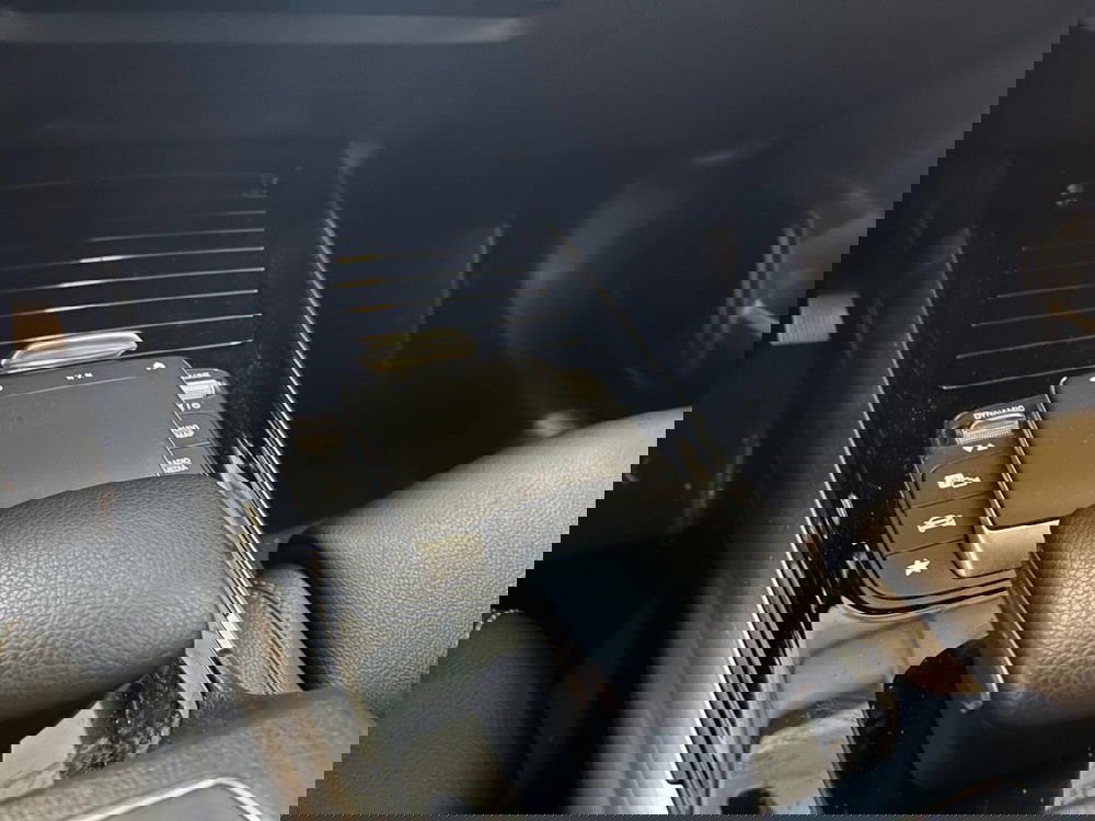 Mercedes-Benz GLA SUV usata a Varese (12)