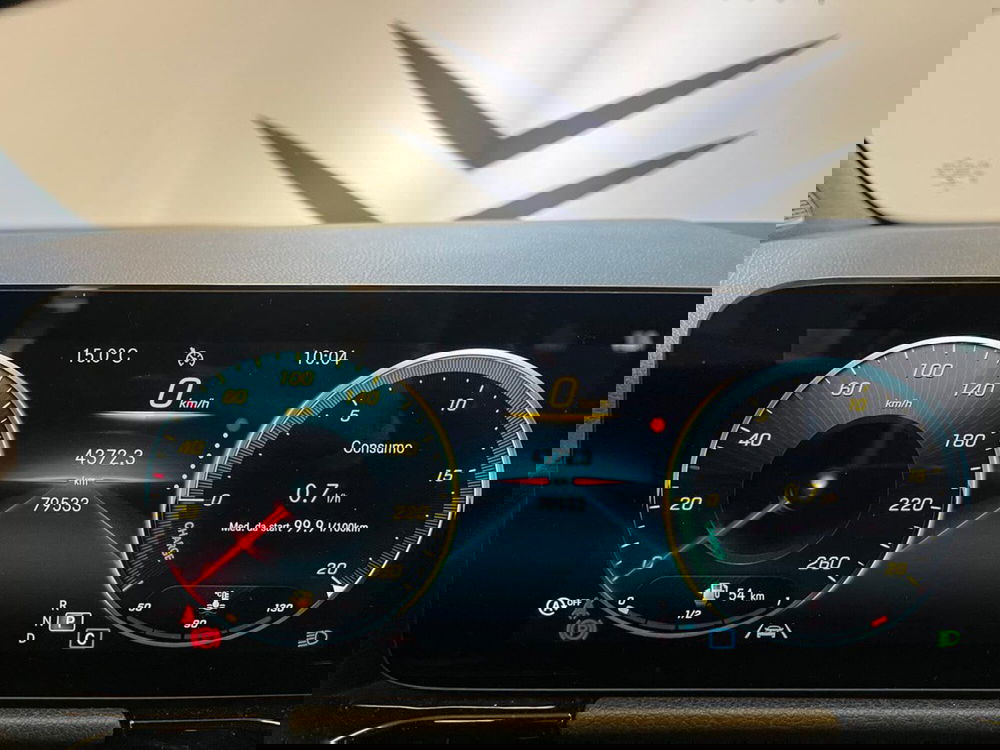 Mercedes-Benz GLA SUV usata a Varese (13)