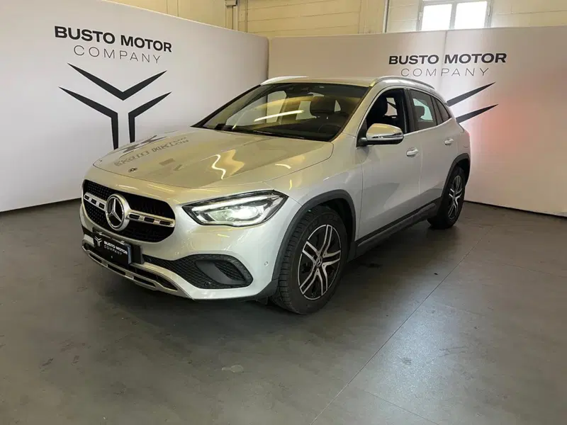 Mercedes-Benz GLA SUV usata a Varese (3)