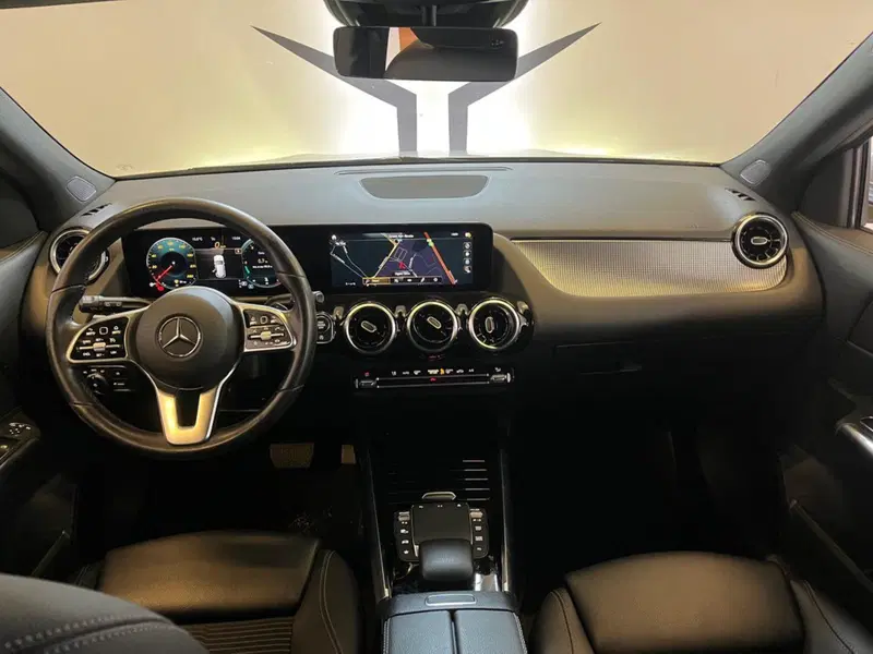 Mercedes-Benz GLA SUV usata a Varese (9)