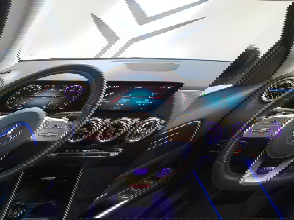 Mercedes-Benz GLA SUV usata a Varese (12)