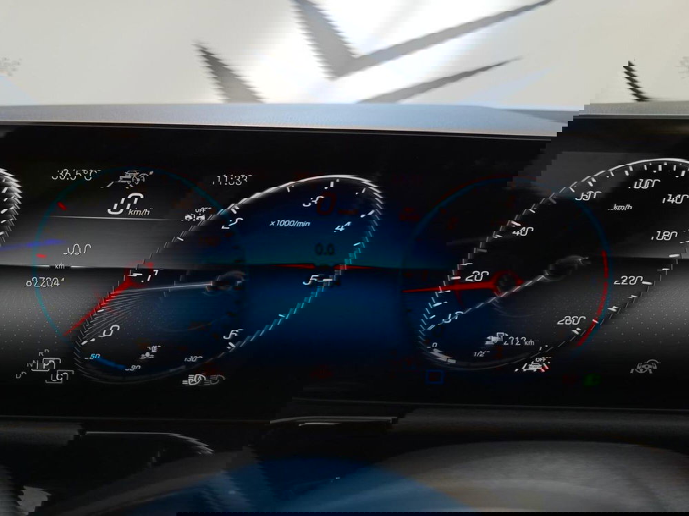 Mercedes-Benz GLA SUV usata a Varese (13)