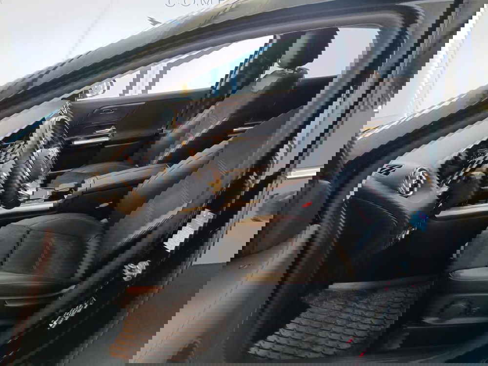 Mercedes-Benz GLA SUV usata a Varese (8)