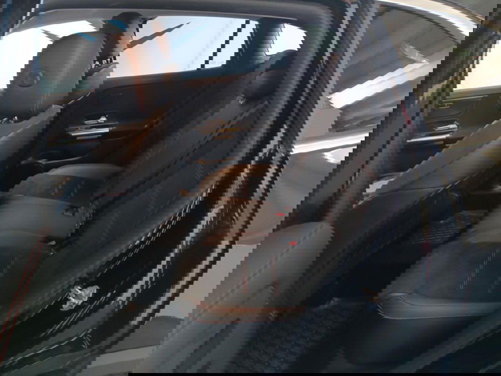 Mercedes-Benz GLA SUV usata a Varese (9)