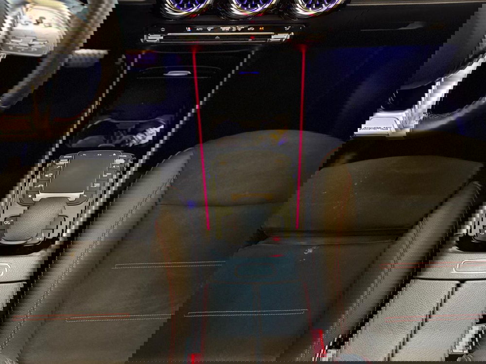 Mercedes-Benz GLB usata a Varese (11)