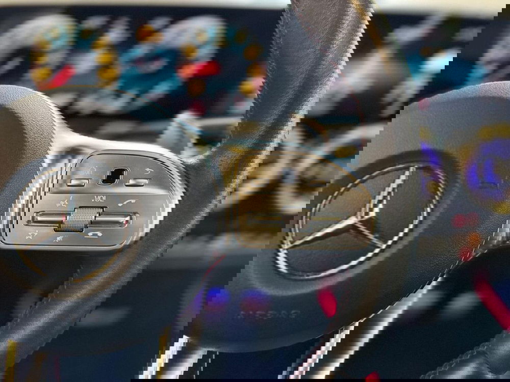 Mercedes-Benz GLB usata a Varese (14)