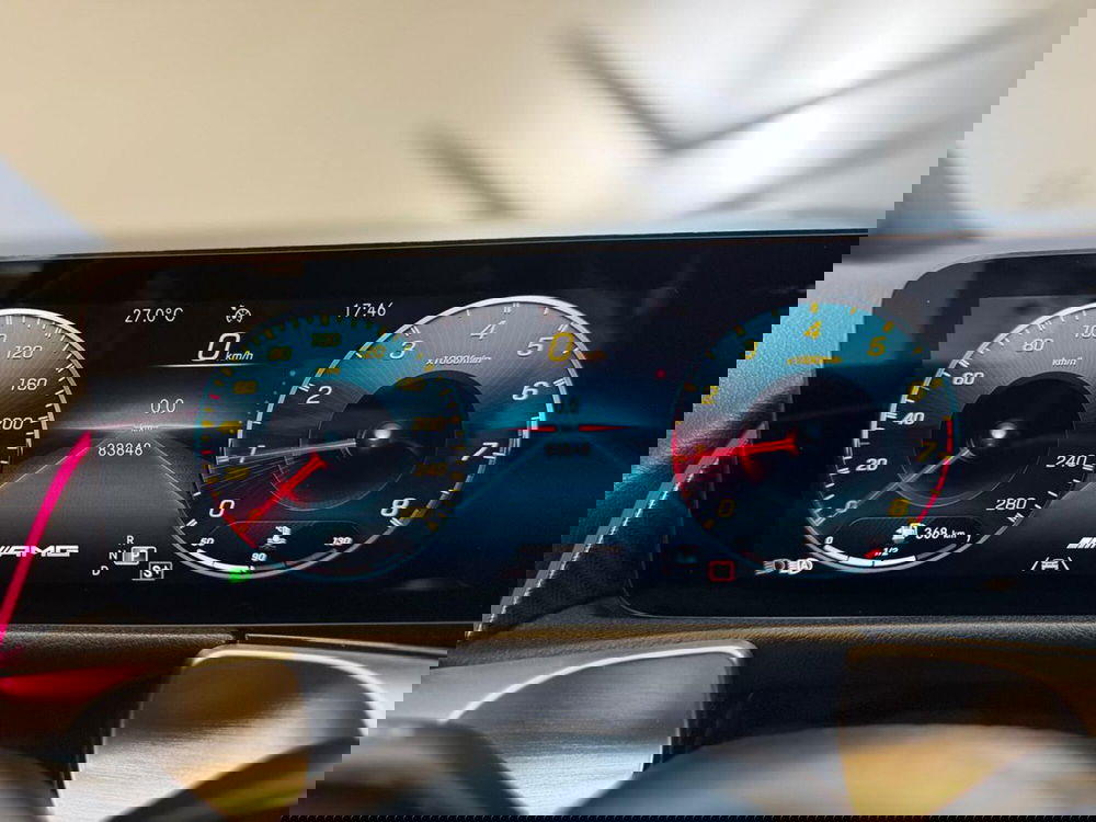 Mercedes-Benz GLB usata a Varese (15)