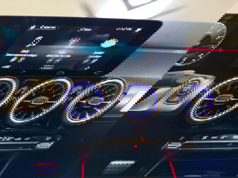 Mercedes-Benz GLB usata a Varese (16)