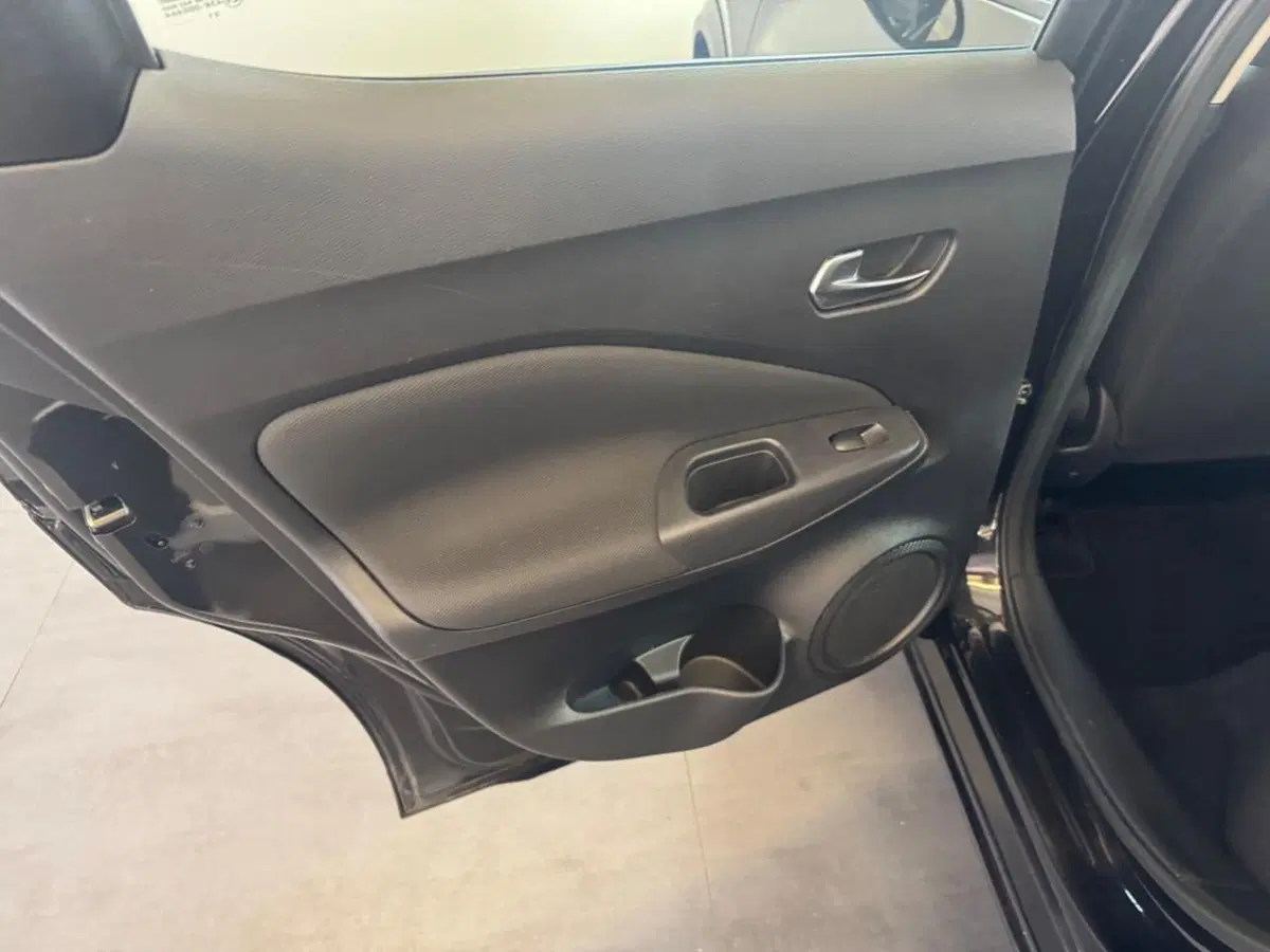 Nissan Juke usata a Varese (17)