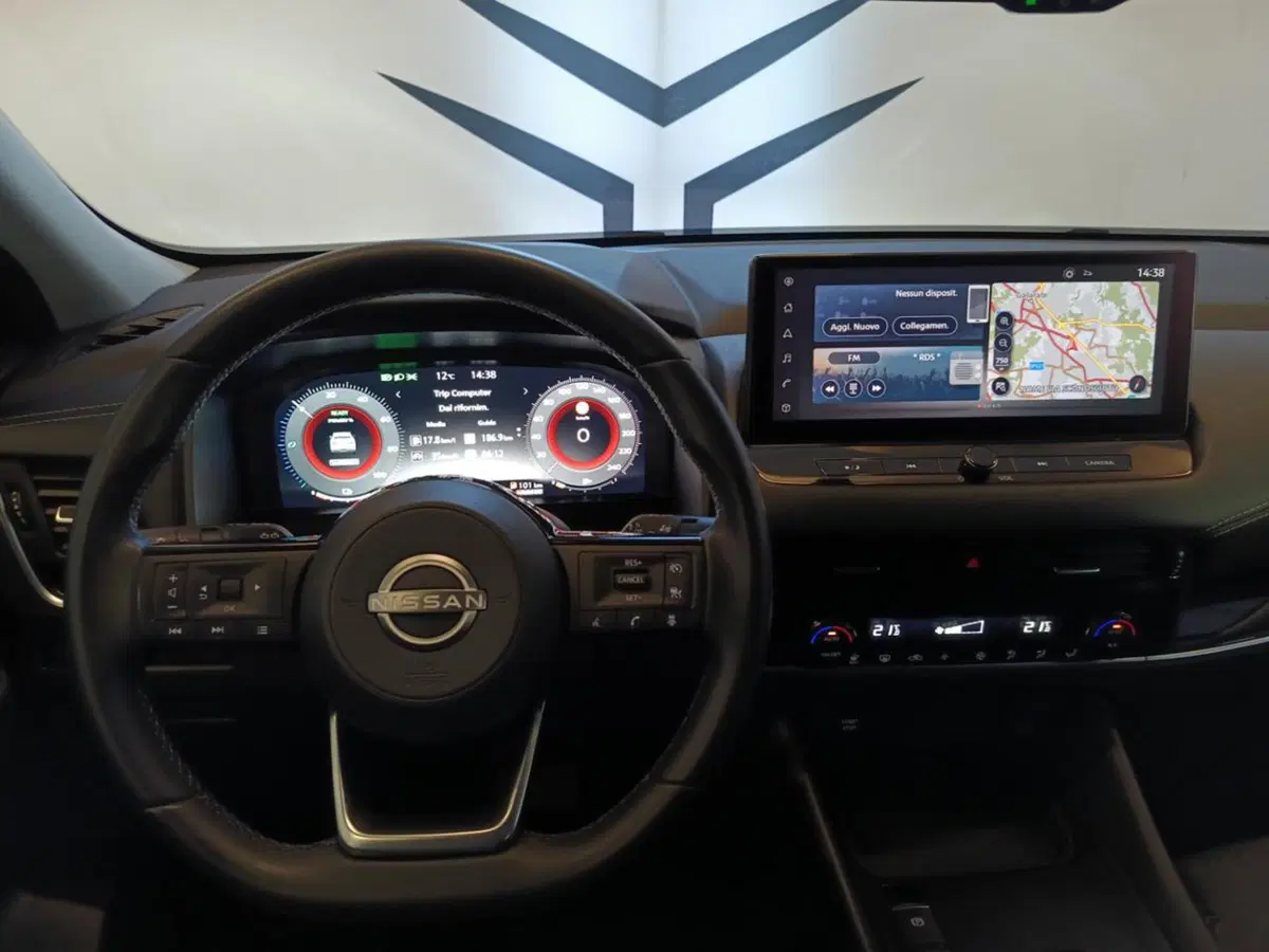 Nissan Qashqai usata a Varese (11)