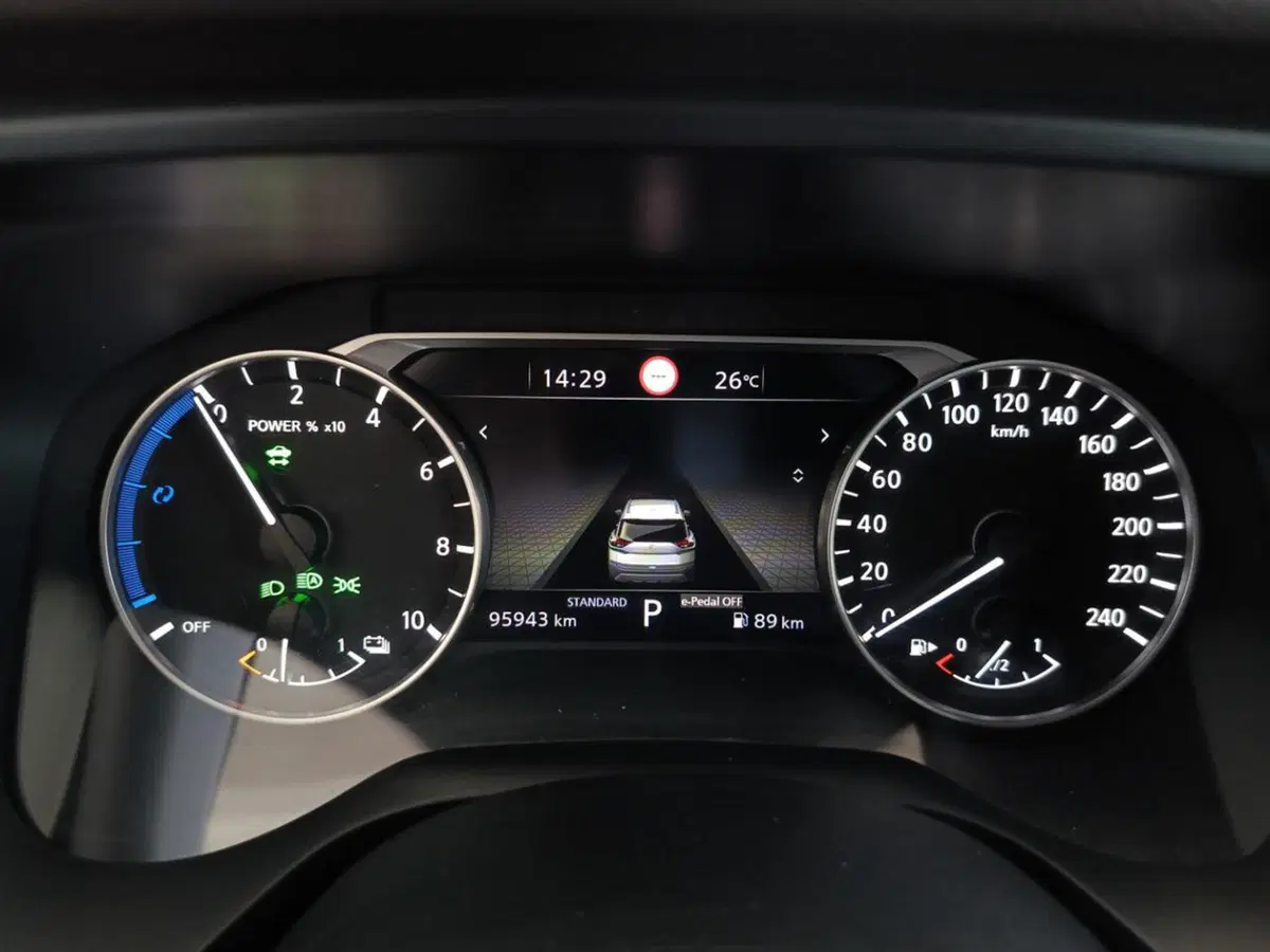 Nissan X-Trail usata a Varese (12)