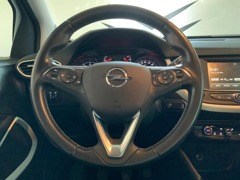 Opel Crossland usata a Varese (10)