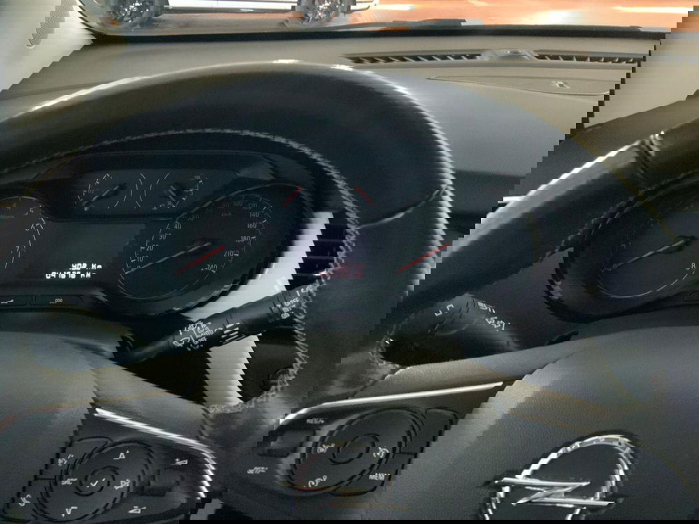 Opel Crossland usata a Varese (13)