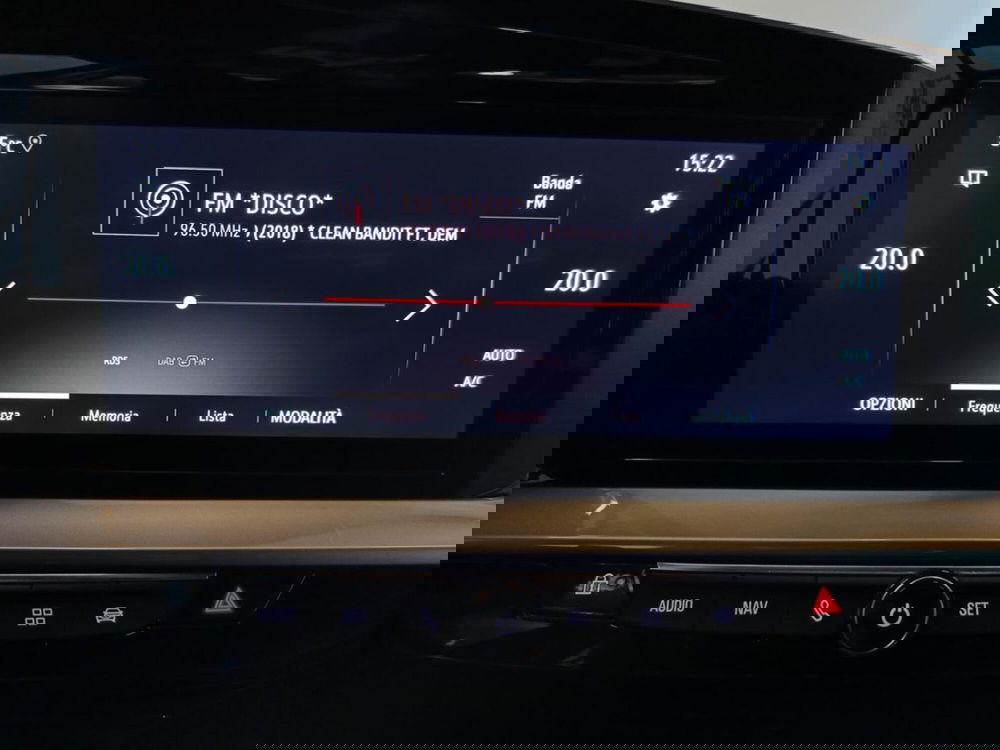 Opel Mokka usata a Varese (13)