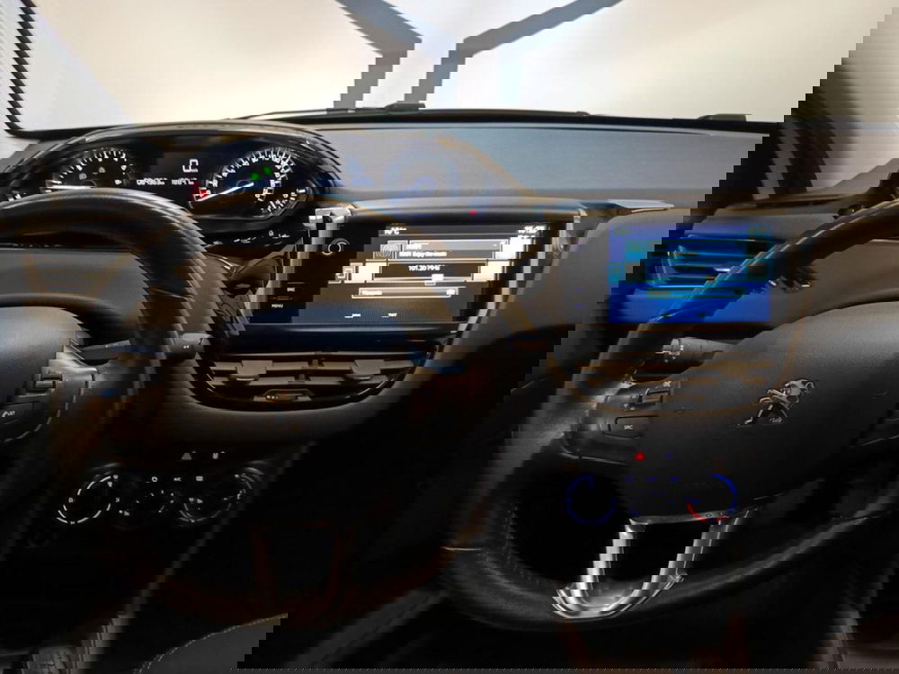 Peugeot 208 usata a Varese (11)
