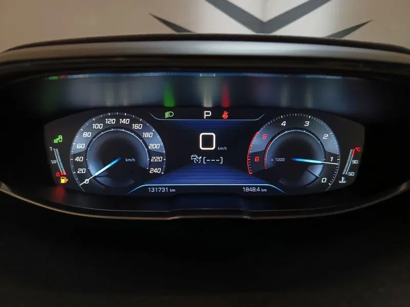 Peugeot 3008 usata a Varese (12)