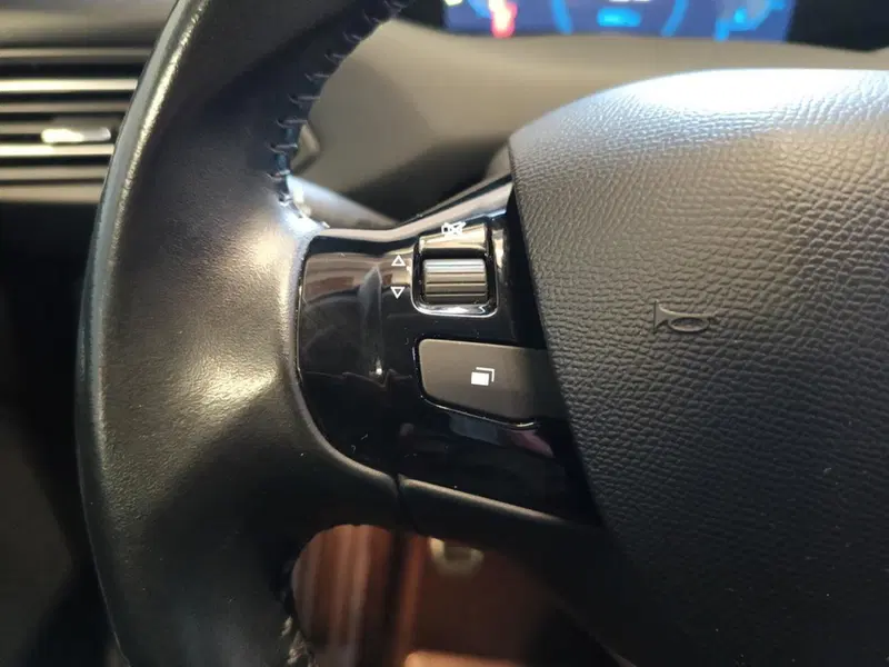Peugeot 308 usata a Varese (17)