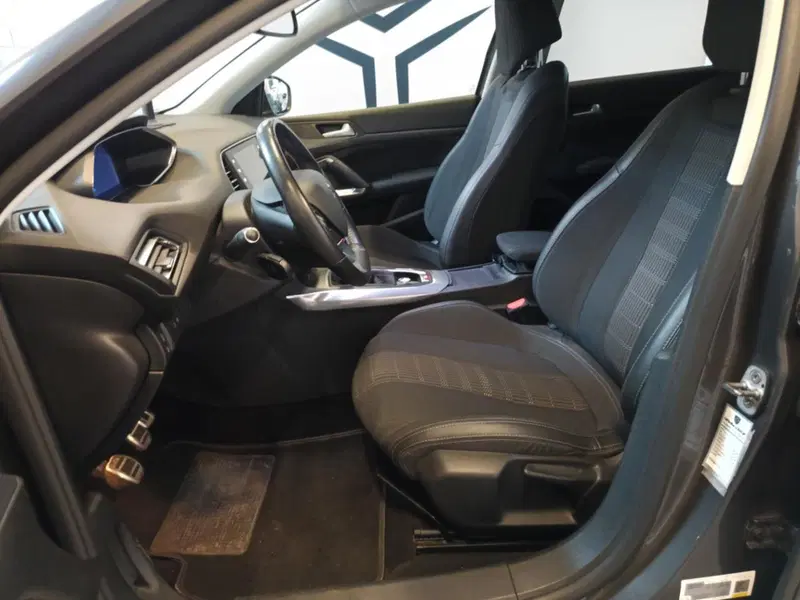Peugeot 308 usata a Varese (8)
