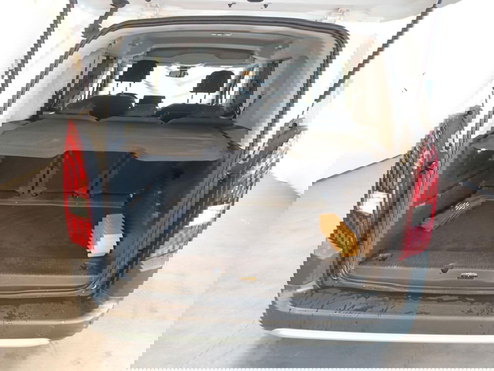 Peugeot Rifter usata a Varese (10)