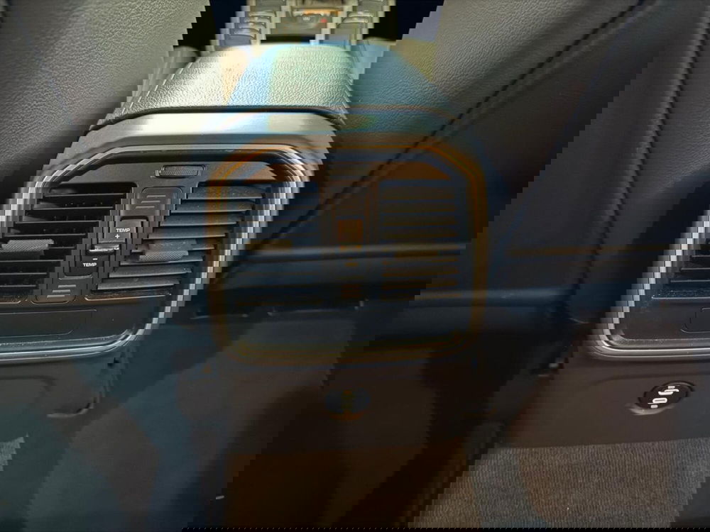 Porsche Macan usata a Varese (20)