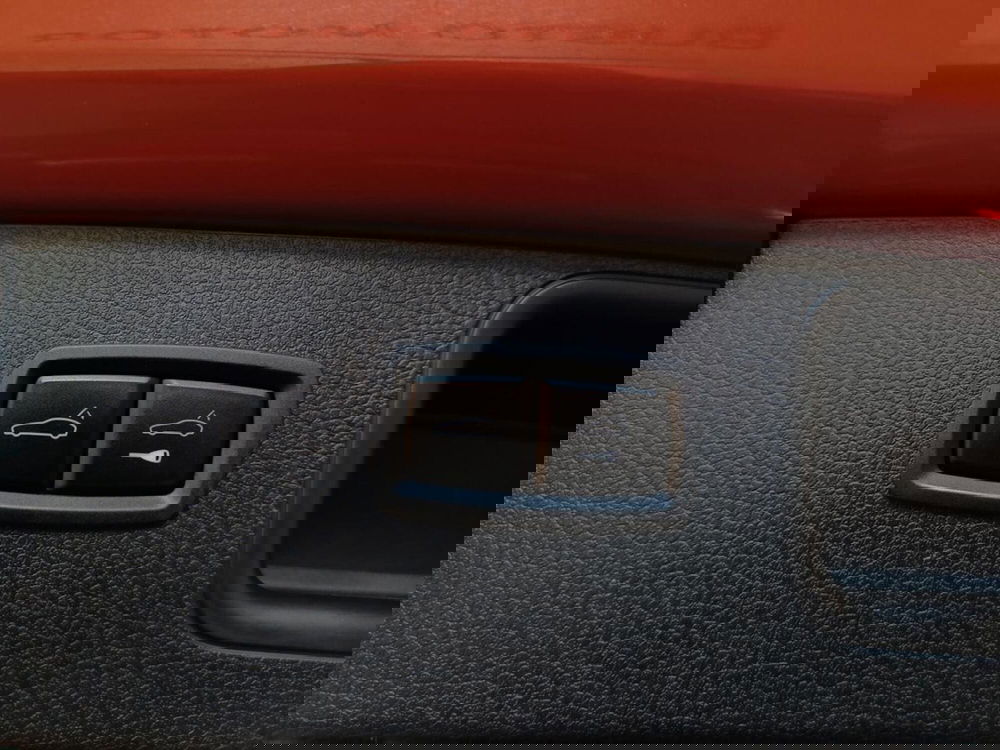 Porsche Macan usata a Varese (11)