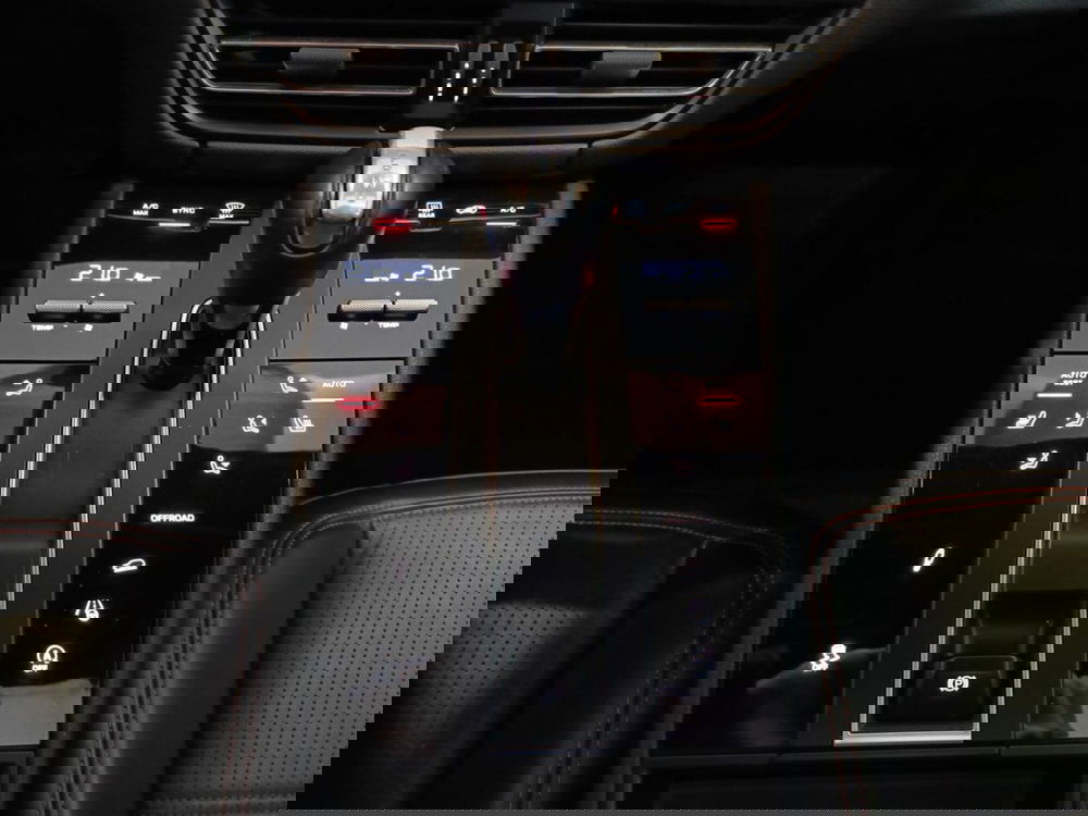 Porsche Macan usata a Varese (19)