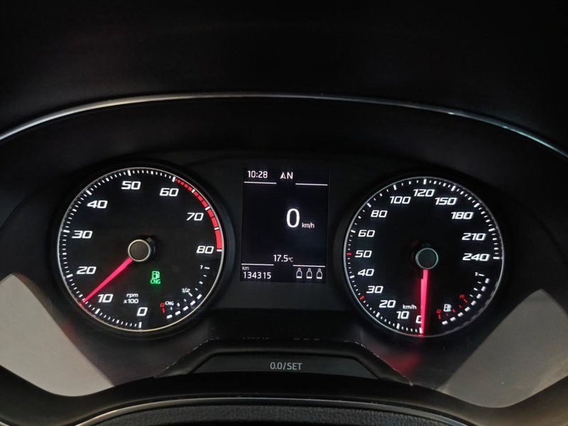 SEAT Arona usata a Varese (11)