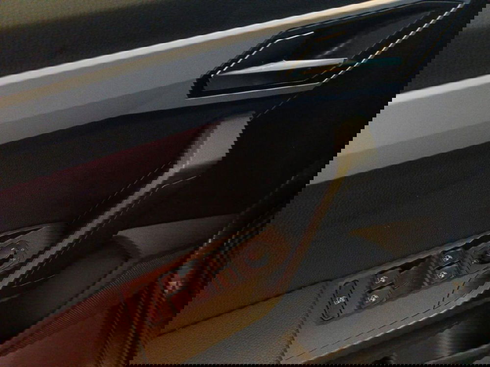 SEAT Arona usata a Varese (9)