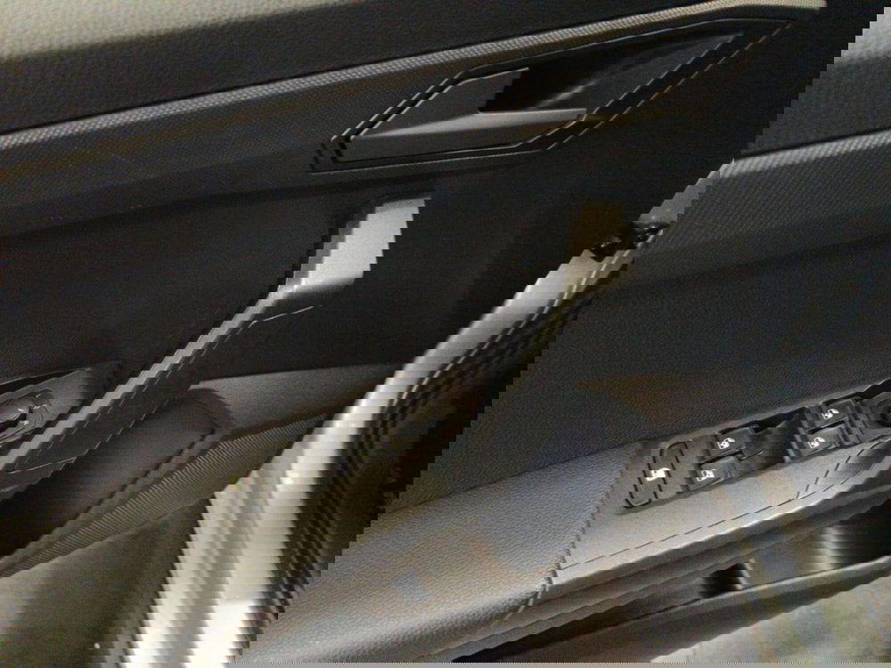 SEAT Arona usata a Varese (11)