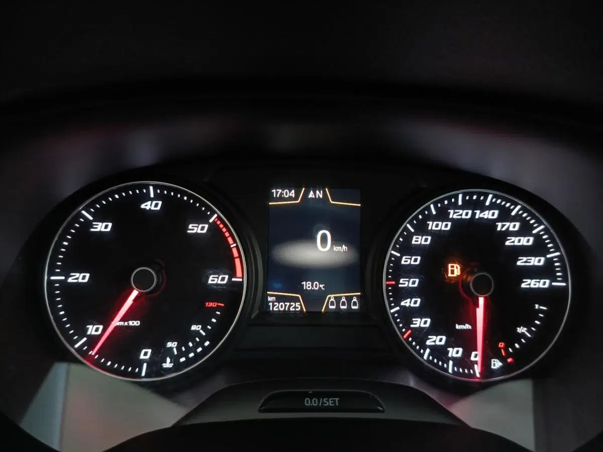 SEAT Ateca usata a Varese (12)
