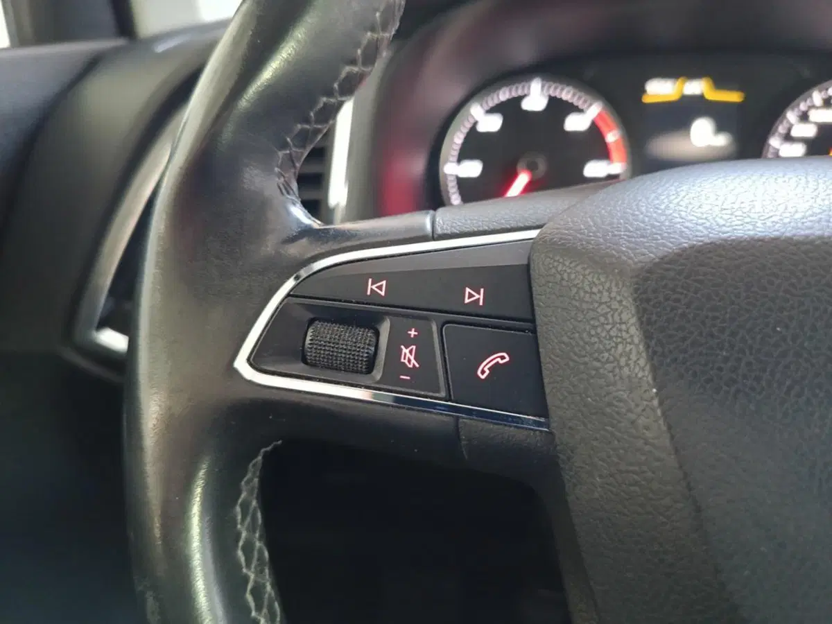 SEAT Ateca usata a Varese (17)