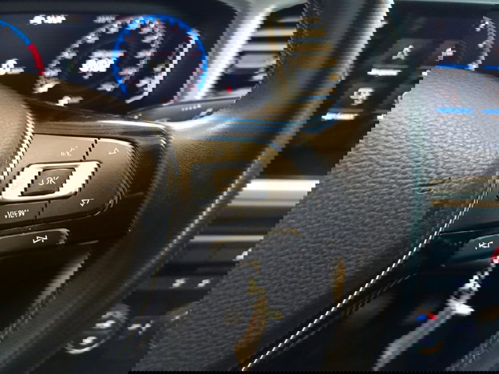 Volkswagen T-Roc Cabrio usata a Varese (17)