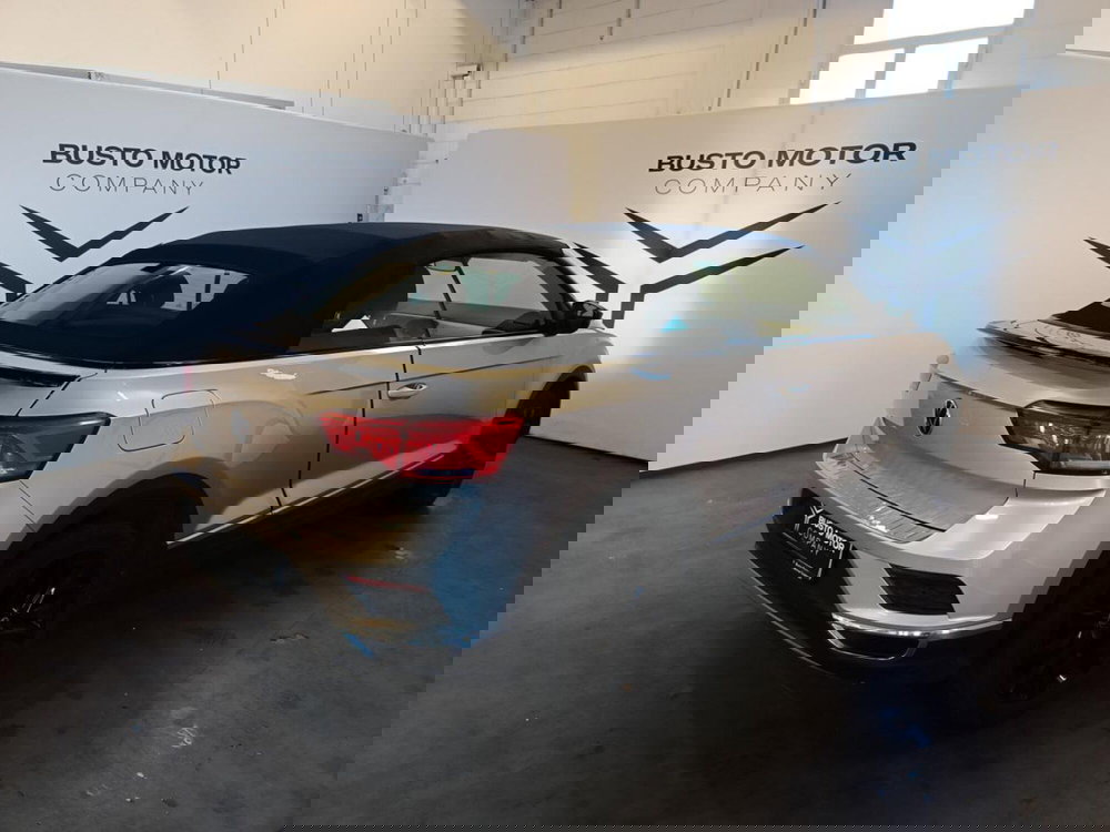 Volkswagen T-Roc Cabrio usata a Varese (6)