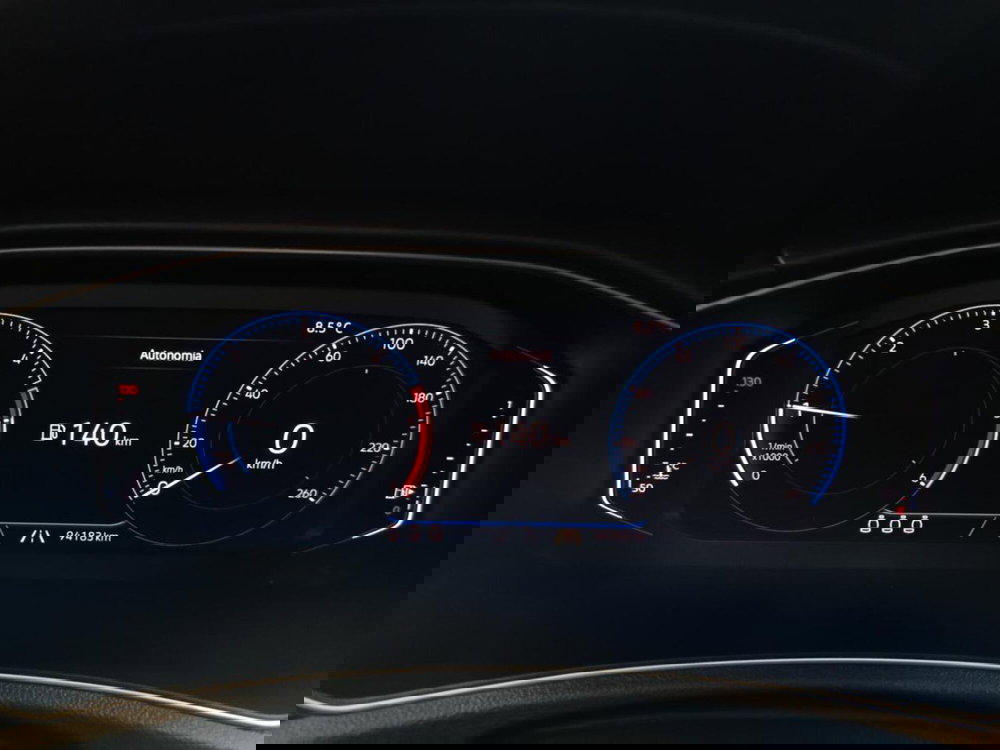 Volkswagen T-Roc usata a Varese (12)