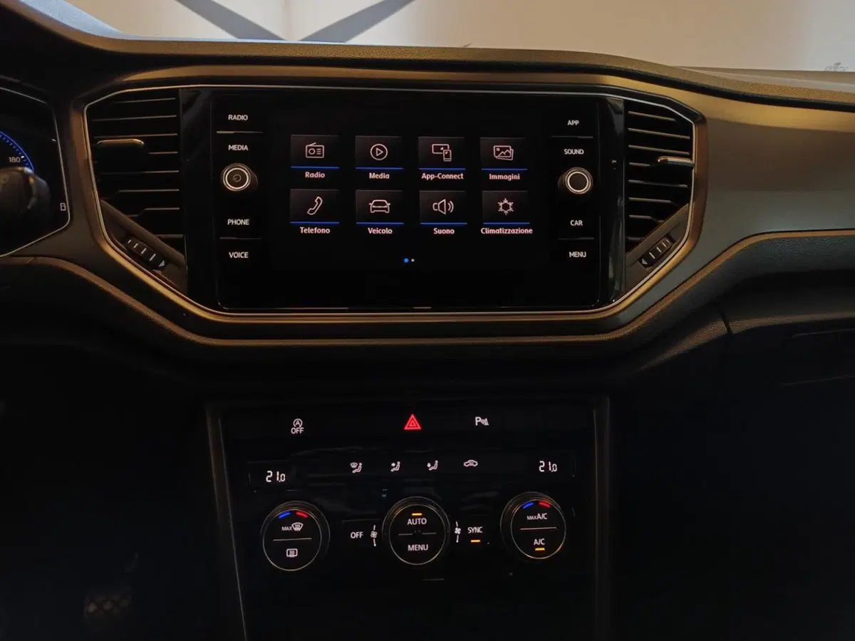 Volkswagen T-Roc usata a Varese (13)