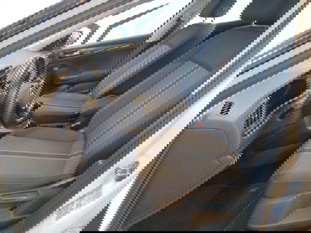 Volkswagen T-Roc usata a Varese (8)