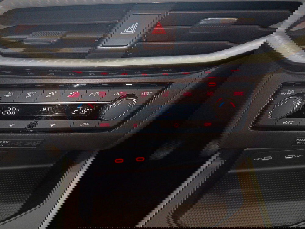 SEAT Arona usata a Varese (15)