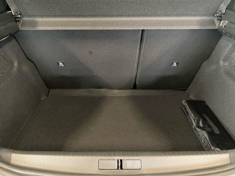Peugeot 208 nuova a Torino (9)