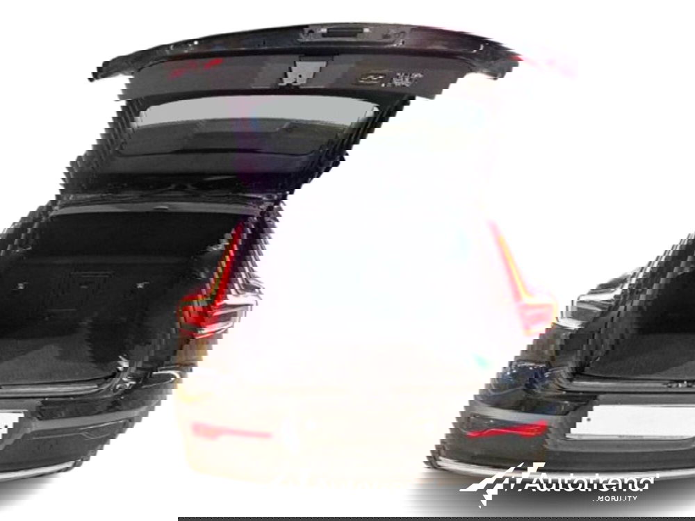 Volvo XC40 usata a Bari (6)