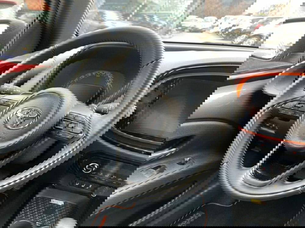 Toyota Aygo X usata a Sondrio (15)