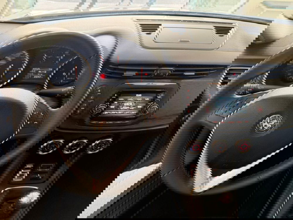 Alfa Romeo Giulietta usata a Napoli (10)