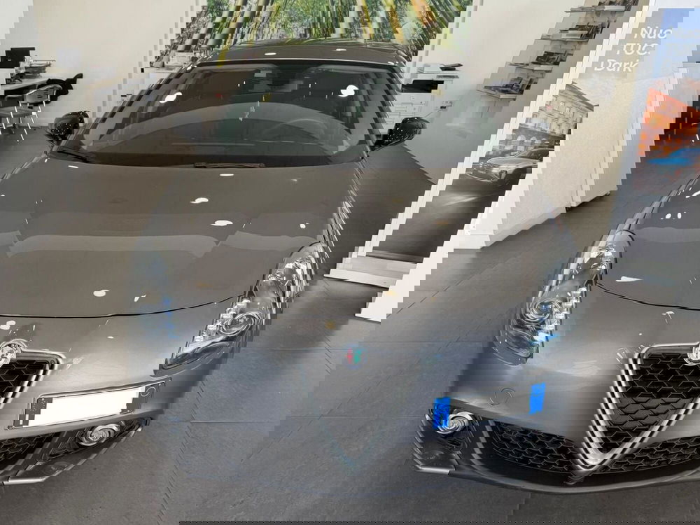 Alfa Romeo Giulietta usata a Napoli (3)