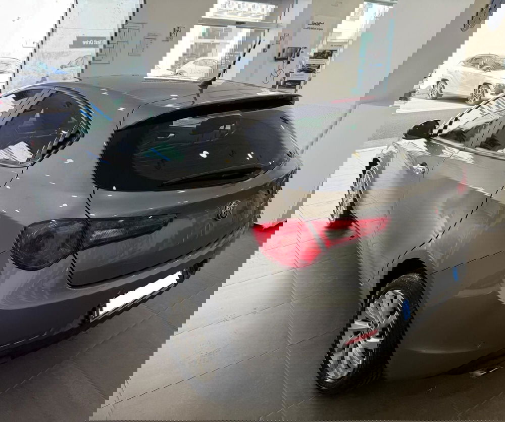 Alfa Romeo Giulietta usata a Napoli (4)