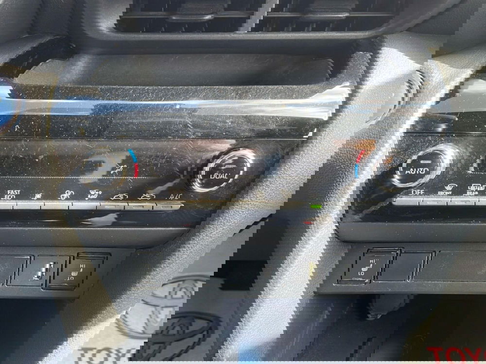 Toyota Yaris Cross usata a Ragusa (15)