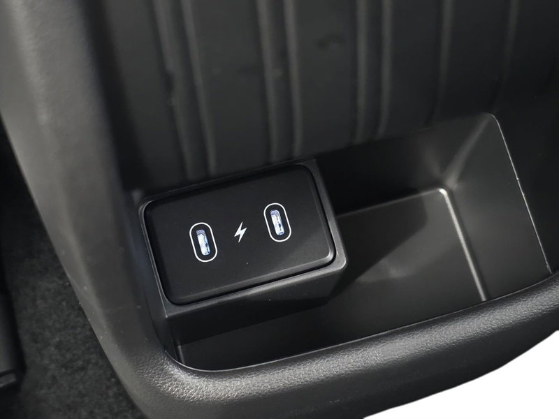 Hyundai Kona nuova a Pistoia (13)