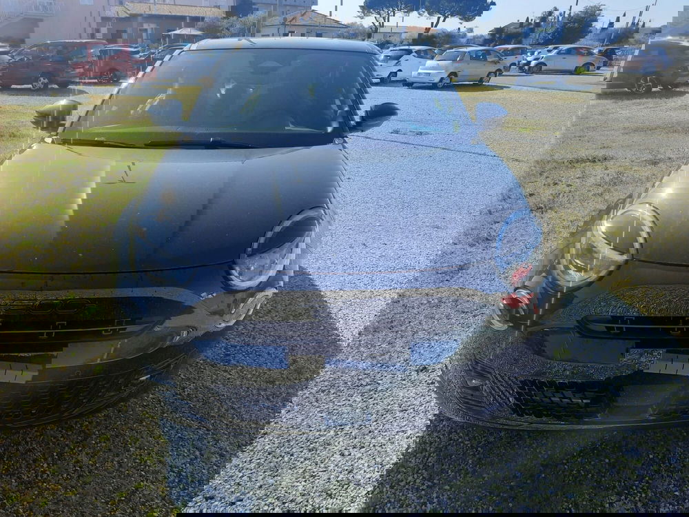 Fiat 600 nuova a La Spezia (2)