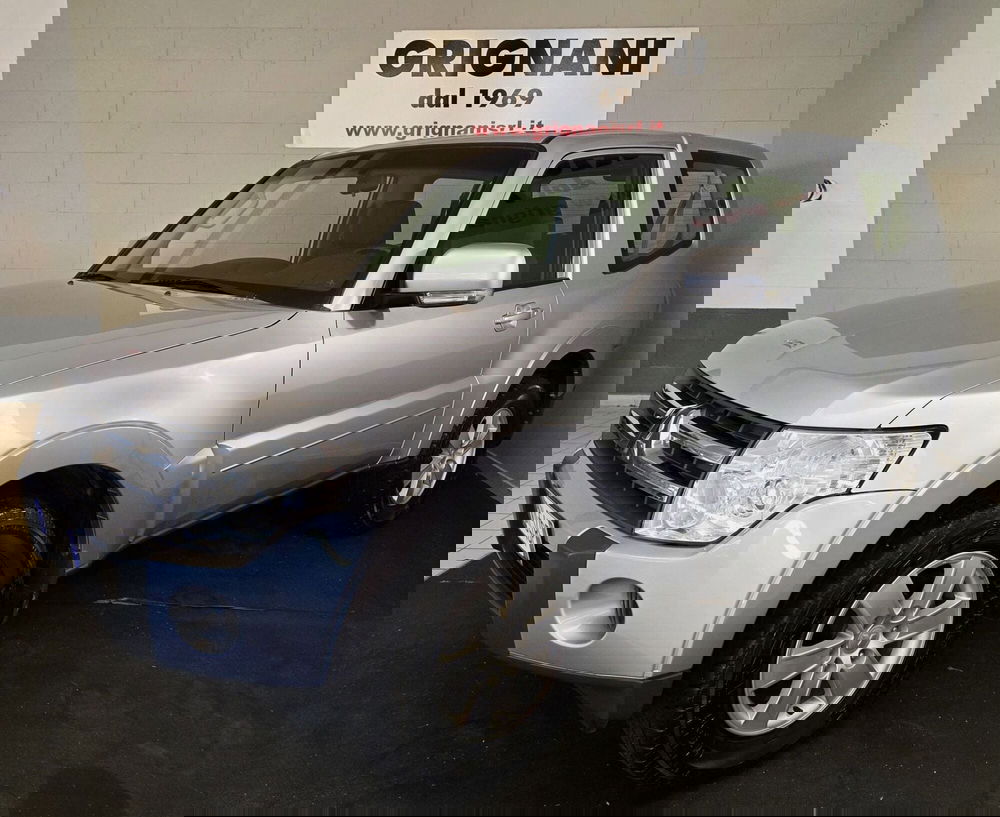 Mitsubishi Pajero usata a Pavia